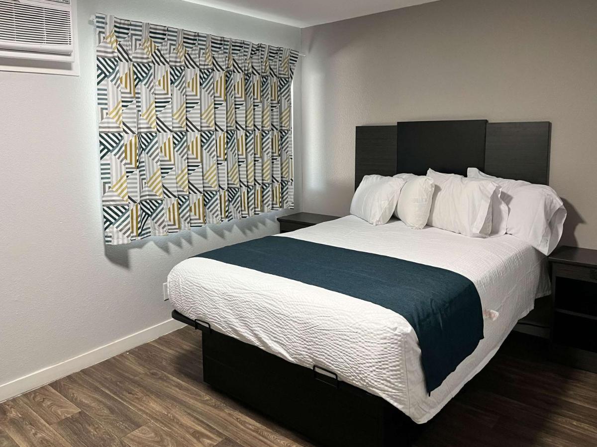 Motel 6 Las Vegas Nv Downtown Fremont St Екстер'єр фото